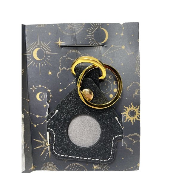 AirTag Keychain Holder & AirTag Protective Film Covers For Your AirTag. New! - Picture 2 of 11